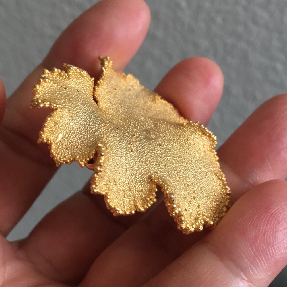 C.70s 24k Gold Dipped Real Leaf Brooch - image 4